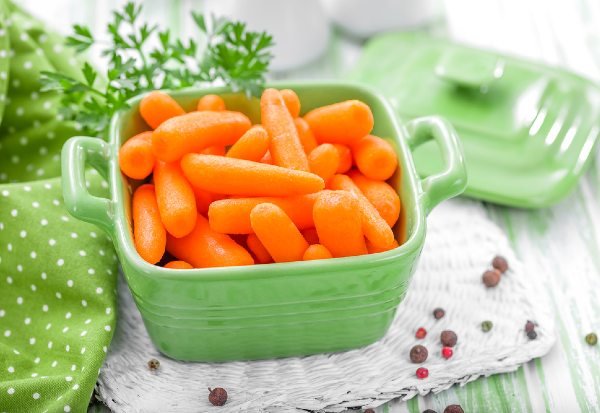 27 healthy snack options with less than 100 calories