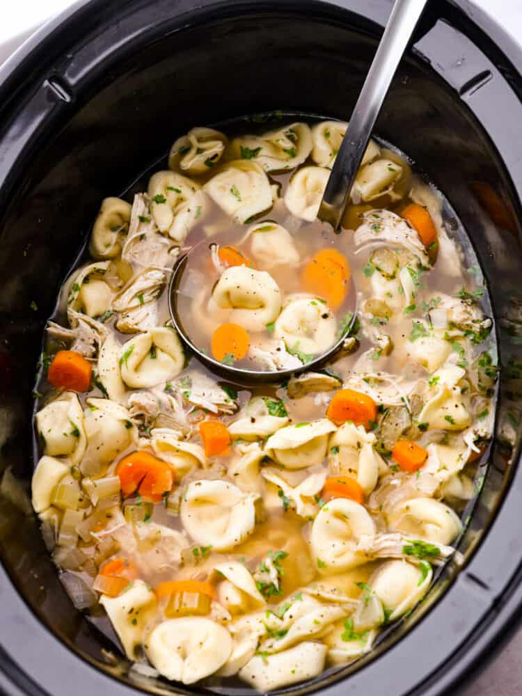 Slow Cooker Chicken Tortellini Soup