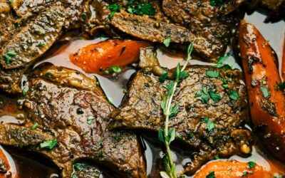 Fall off the Bone Slow Cooker Short Ribs